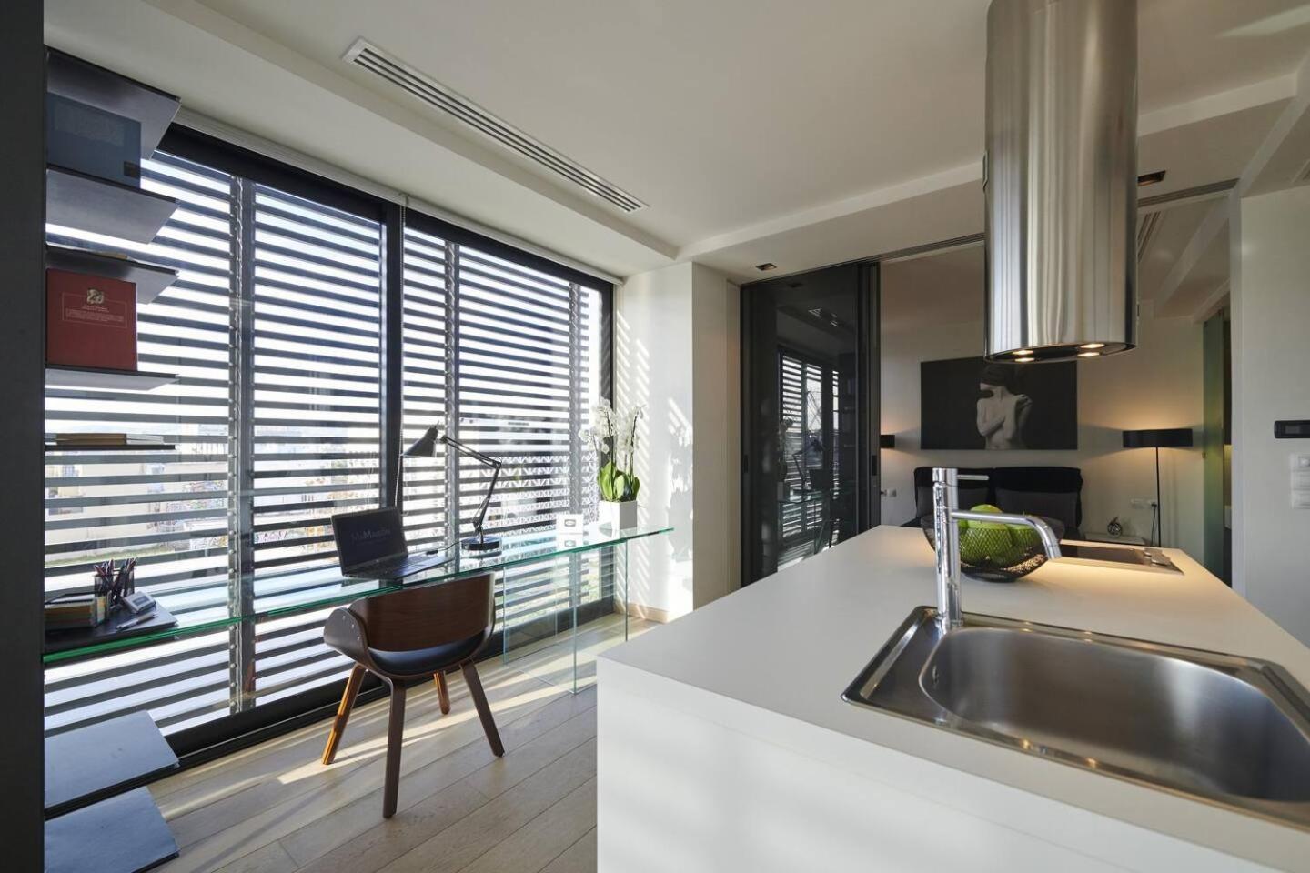 Ma Maison Nο 4, Downtown Loft , Short Walk To Acropolis, Ultra High Speed Internet 500 Mbps, Parking Upon Request, 1' From Metro Station Athene Buitenkant foto